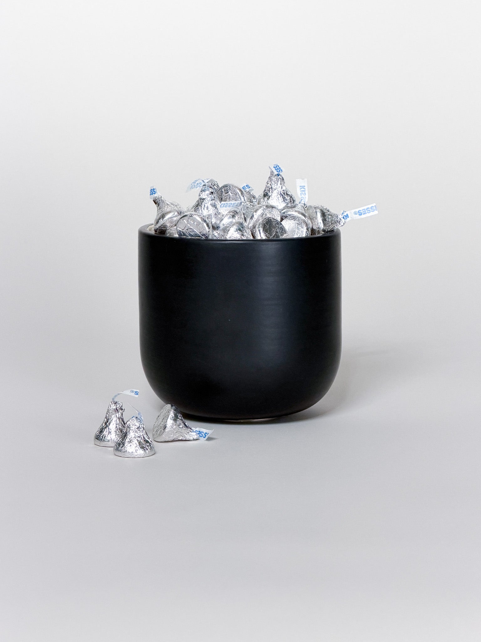 Bloom Jar, Black