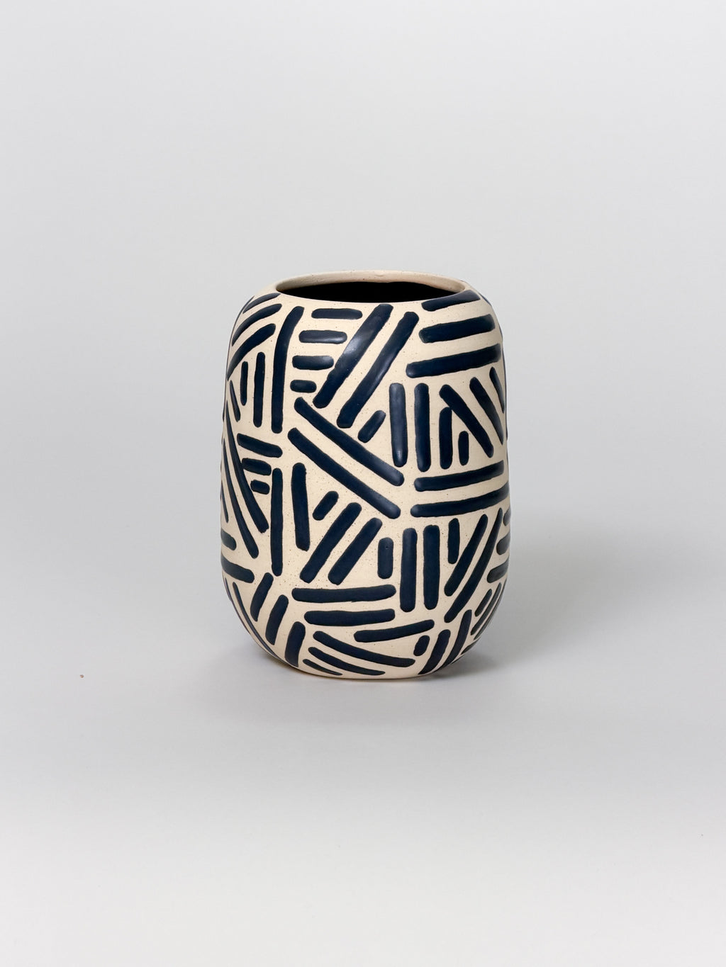 Vase, Lines