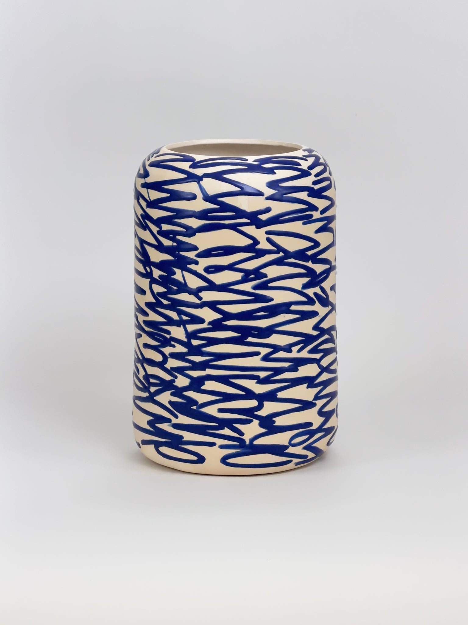 Large Vase, Doodle