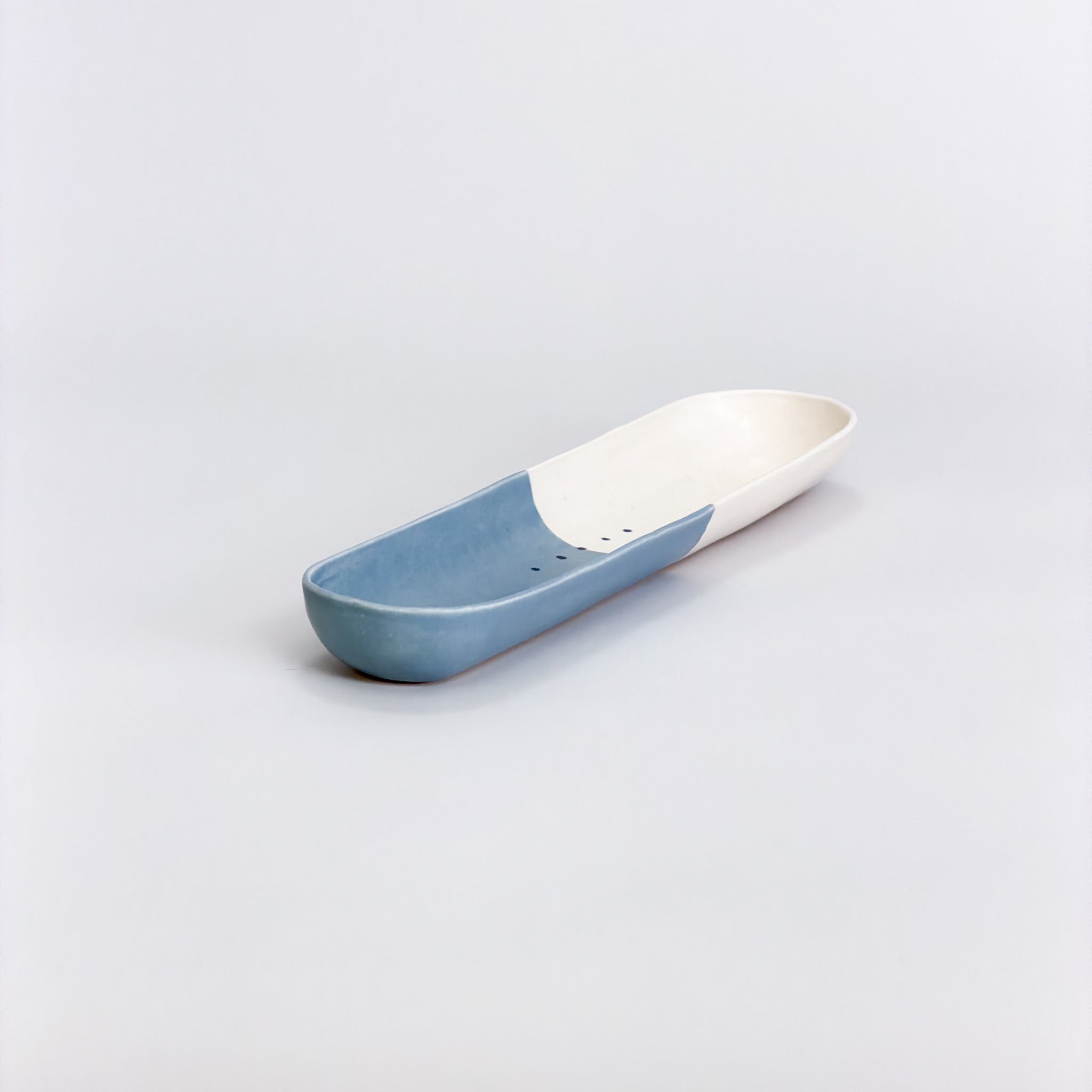 Tray, Dots